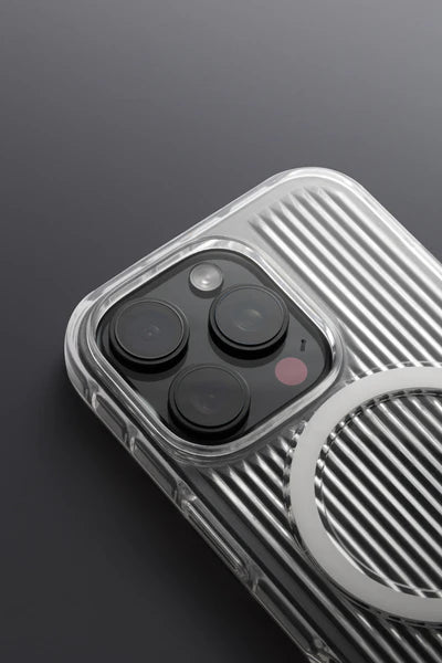 Funda para iPhone 16 Pro Max Nimbus9 Alto 2 con MagSafe - Transparente